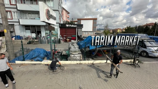 Kavşak Genişletme Çalışmaları Nedeniyle Otobüs Durağı Taşındı