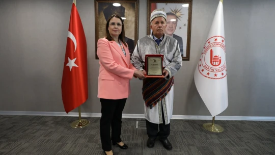 İlin Ahisi, Kalfası ve Çırağına Plaket Takdim Edildi