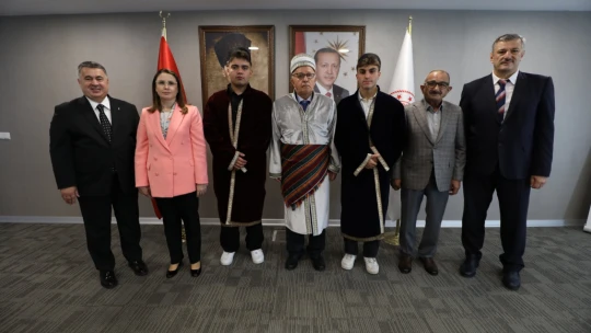 İlin Ahisi, Kalfası ve Çırağına Plaket Takdim Edildi