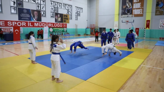 Amatör Sporun Kalbi Bartın'da Attı