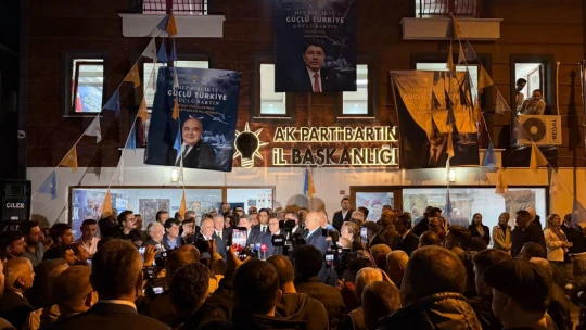 'Milletimiz hizmet siyasetinden vazgeçmedi'