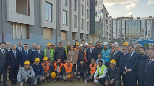 Tunç: 'Bartın'a 1.000 Kişilik Konferans Salonu ve Eğitim Tesisi Geliyor'
