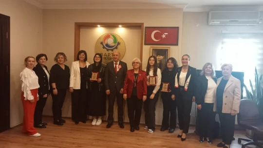 Genç Kalemlerden Cumhuriyet'e Vefa