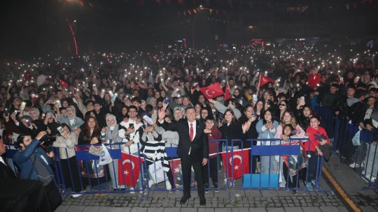 Cumhuriyet Coşkusu Sokaklara Sığmadı!