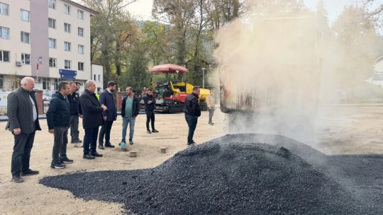 Zübeyde Hanım Caddesi'nde Asfalt Çalışmaları Başladı