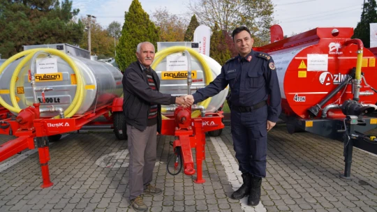 96 Çiftçiye Basınçlı Su Tankeri