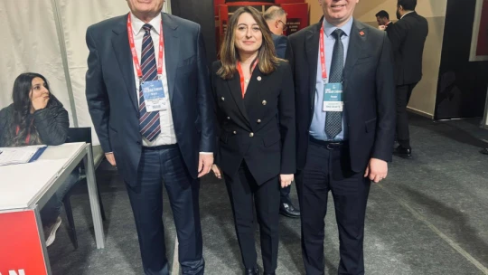 İl Başkanı Akyol, Kurultayda Divan Üyesi Olarak Görev Aldı