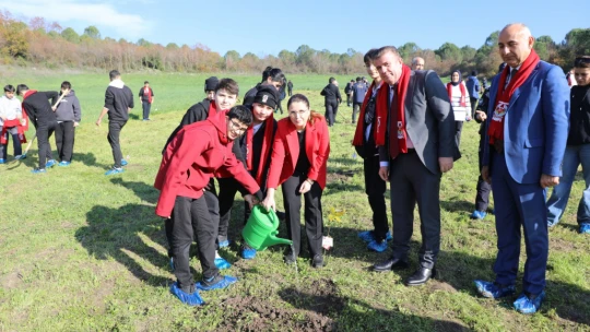 Şahne Köyü'nde Şehitlerimiz Anısına 200 Fidan Dikildi