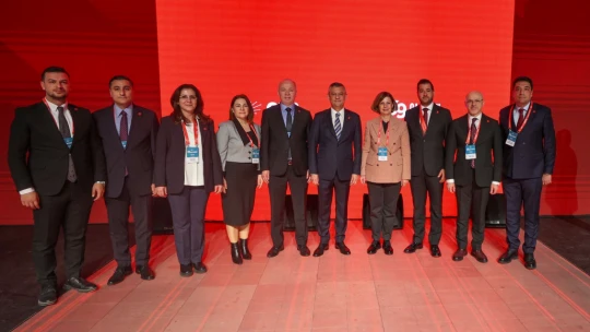 İl Başkanı Akyol, Kurultayda Divan Üyesi Olarak Görev Aldı