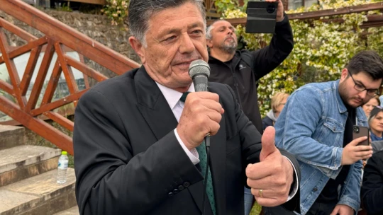 CAM VE BETON DUVARLARA KARŞI İMZA KAMPANYASI