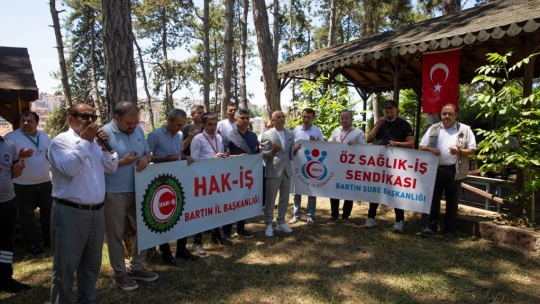 HAK-İŞ tek yürek: 'Şehitlerimizi Unutmuyoruz'