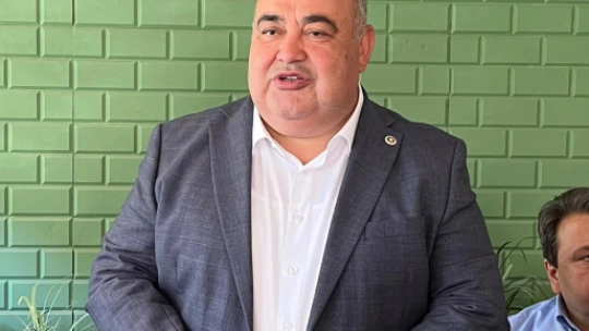 AK PARTİ'DEN SEÇİM ÖNCESİ BASIN ZİRVESİ