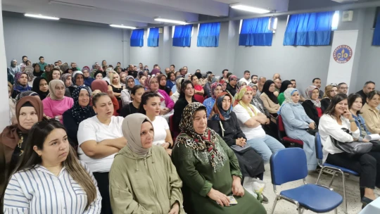 Okul Aile Birliği Toplantısında Eğitimde Nitelik ve Çevre Konuşuldu