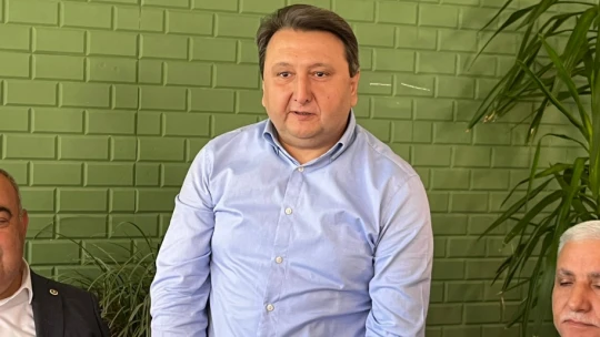 AK PARTİ'DEN SEÇİM ÖNCESİ BASIN ZİRVESİ