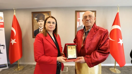 'İlin Ahisi' Ahmet Ayhan oldu