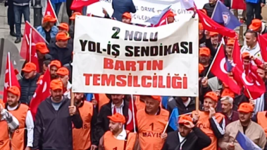 Emek ve Dayanışma Günü yağmura rağmen coşkuyla kutlandı