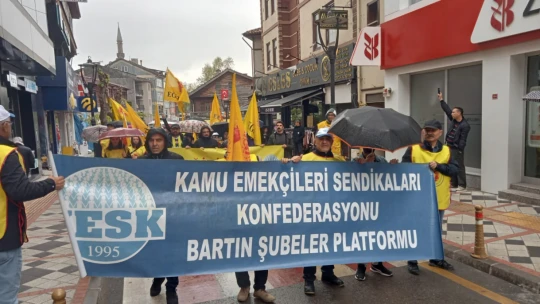 Emek ve Dayanışma Günü yağmura rağmen coşkuyla kutlandı