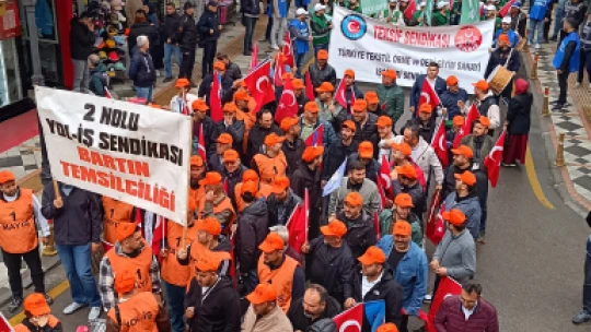 Emek ve Dayanışma Günü yağmura rağmen coşkuyla kutlandı