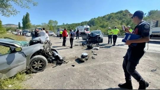 İnkumu yolunda feci kaza