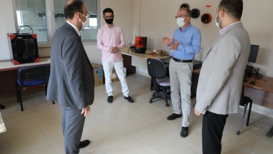 Güner'den Merkez Araştırma Laboratuvarına ziyaret