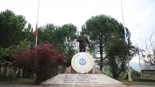 Bartın Üniversitesi, Atatürk'ü andı