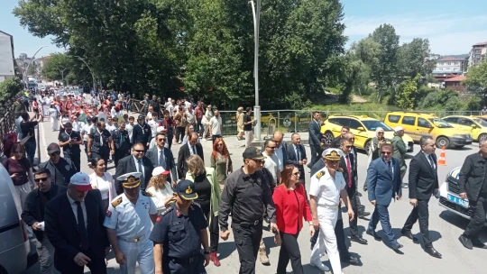 Bartın'da 'Çevrene İyi Bak' Yürüyüşü