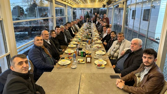 Akın İstanbul'daki Bartınlılarla buluştu