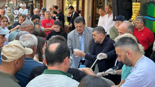 Bartın Belediyesi'nden Aşure ikramı