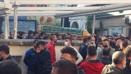 Ayberk gözyaşları arasında toprağa verildi