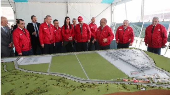 Türkiye tarihinin en büyük keşfinde ilk borular döşeniyor