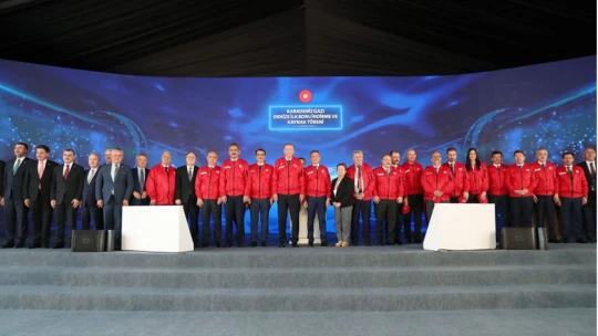 Türkiye tarihinin en büyük keşfinde ilk borular döşeniyor