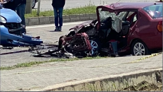 Terminal yolunda feci kaza