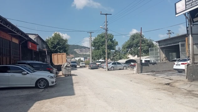 132. Sokak Asfalt Bekliyor