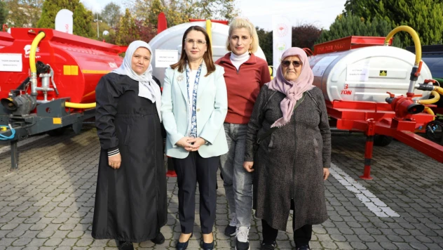 96 Çiftçiye Basınçlı Su Tankeri