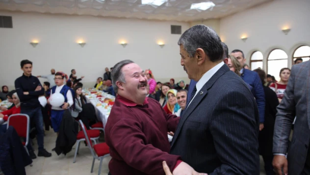 Akın'dan Dünya Engelliler Günü mesajı