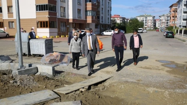 Akın, park alanlarındaki çalışmaları inceledi