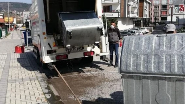 Akın, 'Yol dezenfekte ve yıkama çalışmaları devam ediyor'
