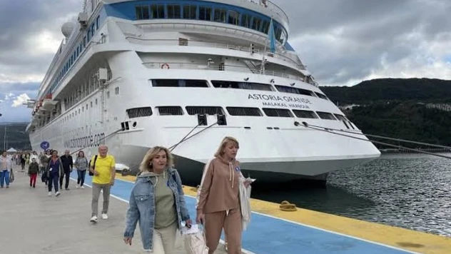 Astoria Grande 88. seferiyle Amasra'da