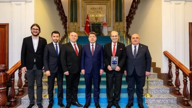 Bakan Tunç'un Bartın'dan misafirleri vardı