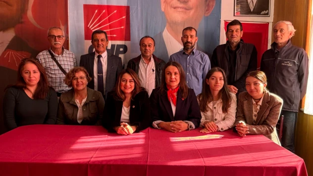 Bankoğlu Kurucaşile'de esnaf gezdi