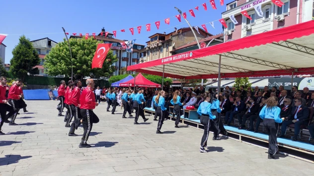 Bartın 19 Mayıs'ı coşkuyla kutladı