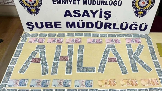 Bartın'da 2 farklı adrese kumar operasyonu