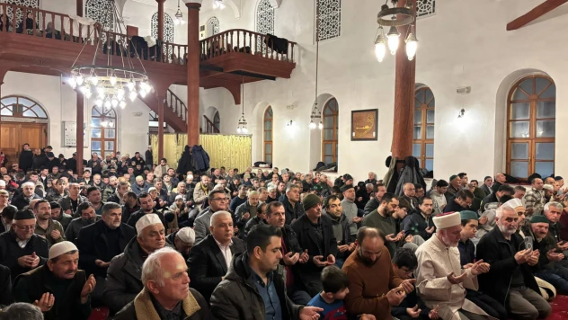 Bartın'da Miraç Kandili Camilerde Dualarla İdrak Edildi