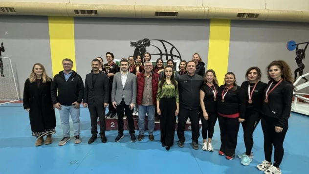 Bartın Valiliği'nden Masa Tenisinde Bölge Birinciliği