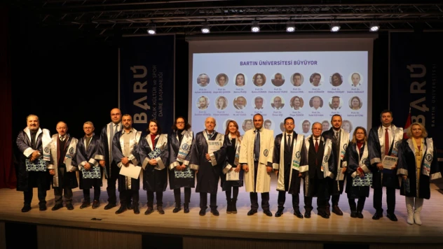 BARÜ'de Akademik Başarılar Ödüllendirildi