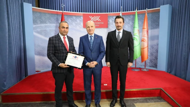 BARÜ'den Engelsiz Eğitim Başarısı