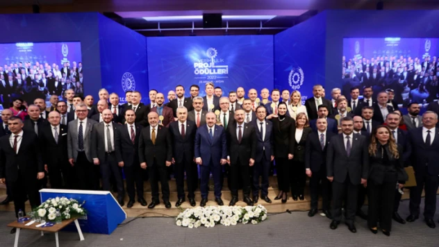 BARÜ'den verimlilik alanında gururlandıran ödül