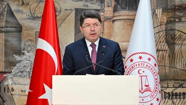 BARÜ'den Yılmaz Tunç'a Vefa, Tunç'tan Prensipli Duruş