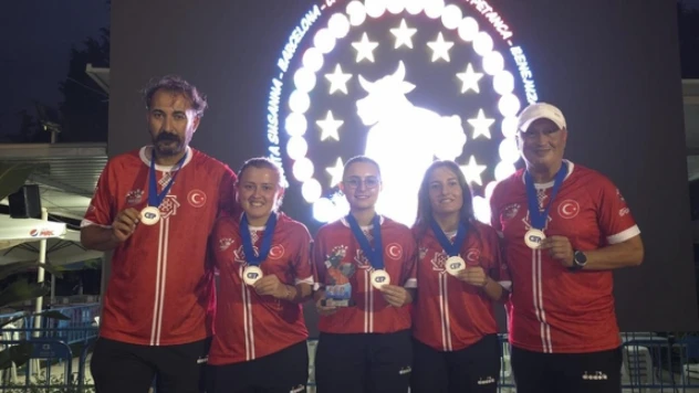 BARÜ'lü öğrenciler bir kez daha gururlandırdı