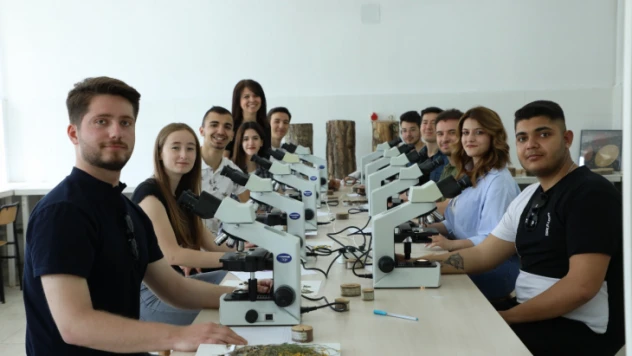 BARÜ MEZUNLARI BOŞTA KALMIYOR
